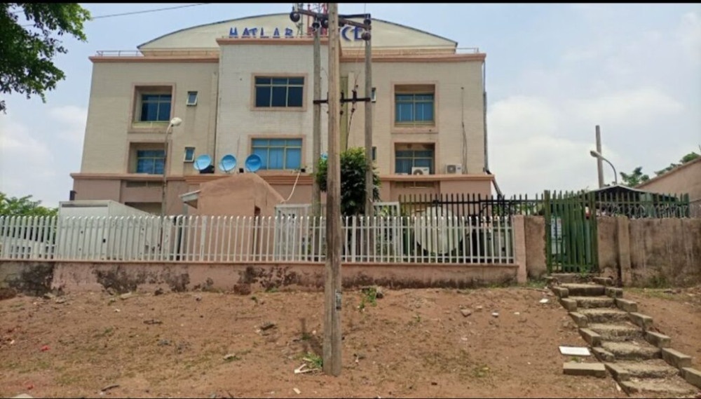 Robbery at Hatlab Place in Wuse Zone 5 Leaves Staff Devastated
