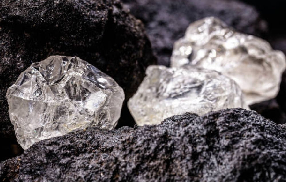 Australian Firm Acquires Lithium Acreage, Enters Sector with Mining Licences