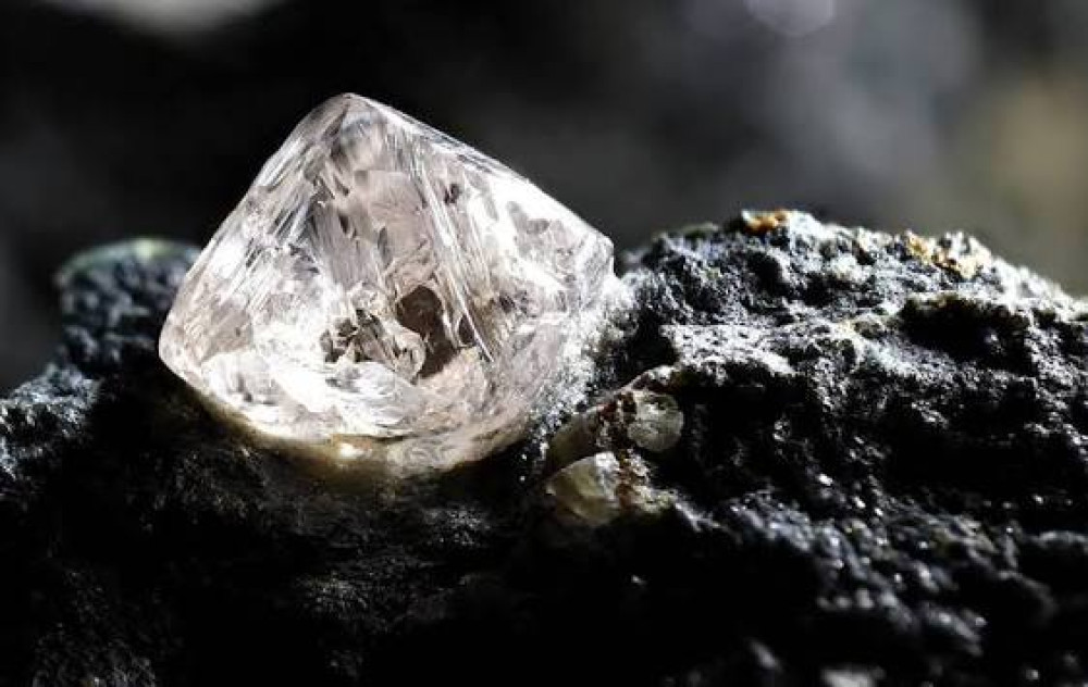 De Beers Unveils Faster Diamond Screening Technology