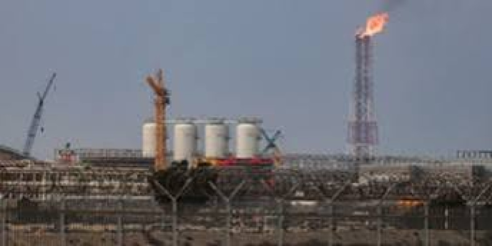 South Africa Opens Bidding for East London LNG Terminal as 2028 Gas Crunch Looms