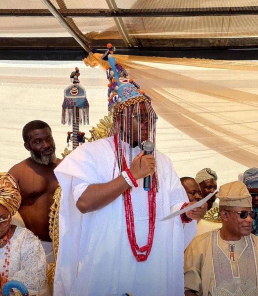Royal Ascension: Hon. Bamidele Atoyebi Celebrates Newly Coronated Oba Onikoyi of Ikoyi, Imoba of Lagos